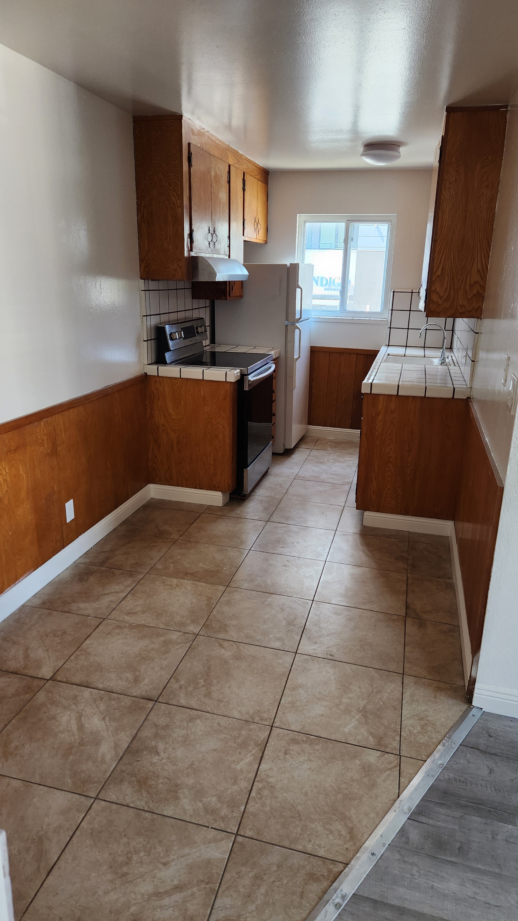 690 Bradford Street - 1