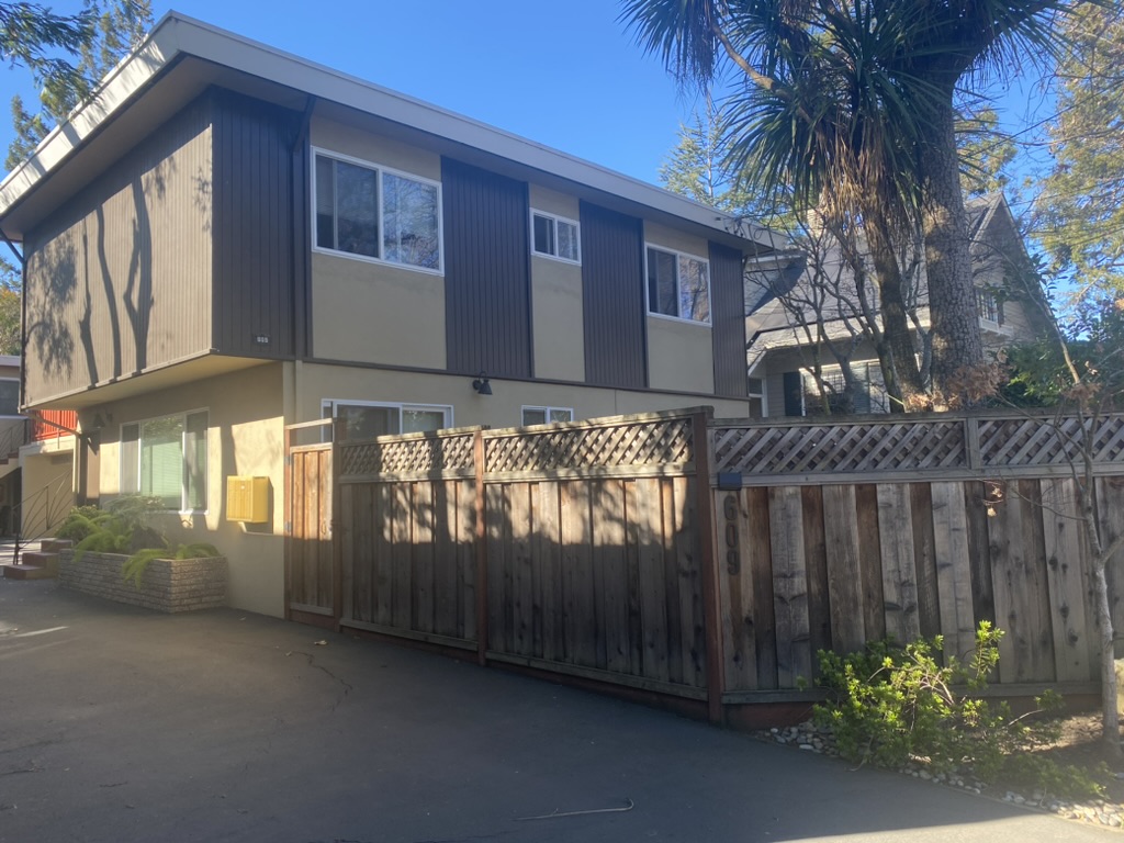 609 Highland Avenue - 1